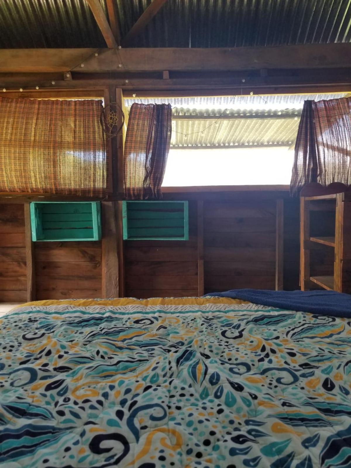 Ch'I Bocol Community Hostel Lanquin Luaran gambar